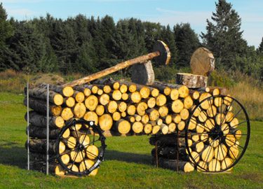 Tracteur en corde de bois